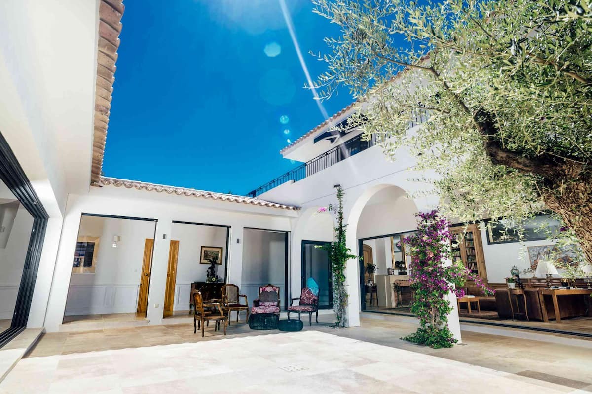Le patio central · vue 3