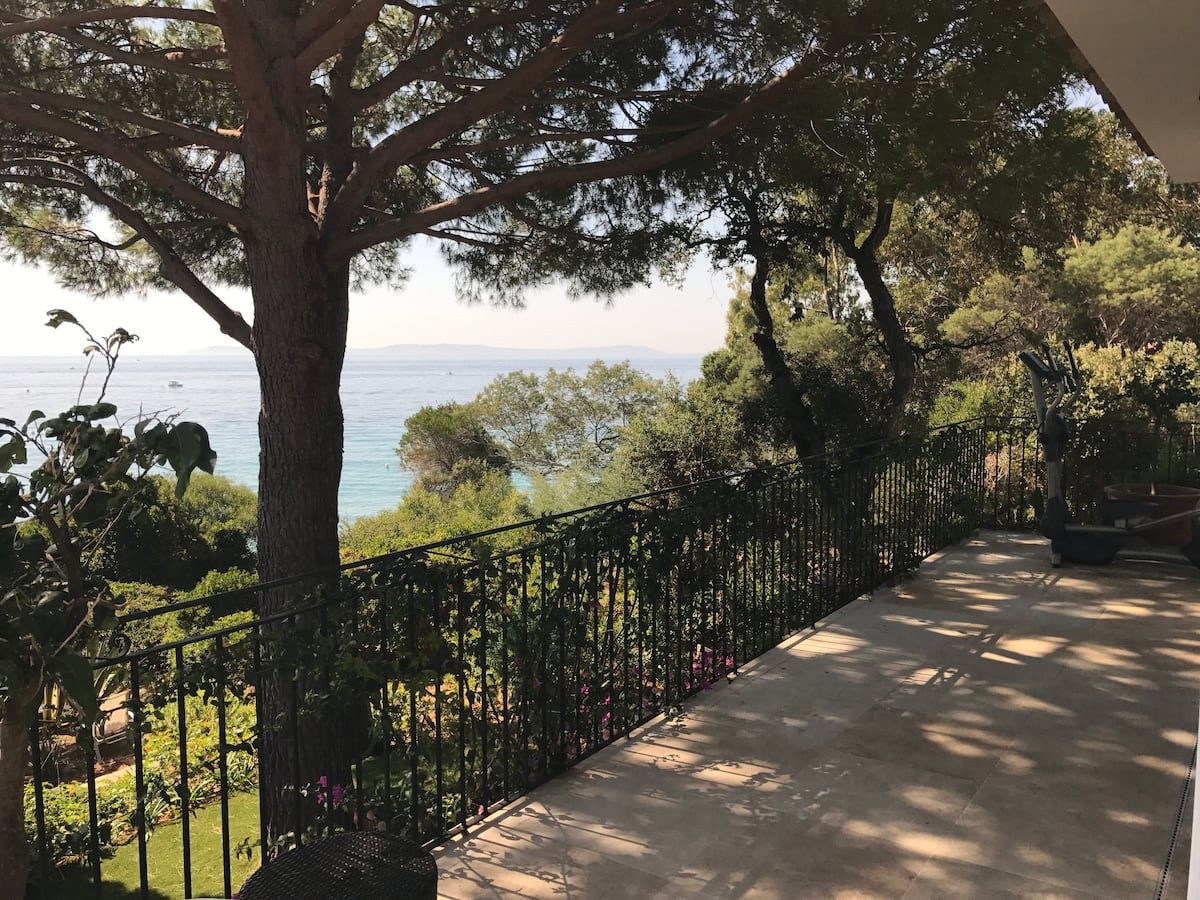 Les terrasses face à la mer · vue 5